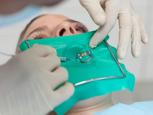 Good price Dental Pure Latex Dam Dental Cheek Retractor Material Rubber Dam Sheets online